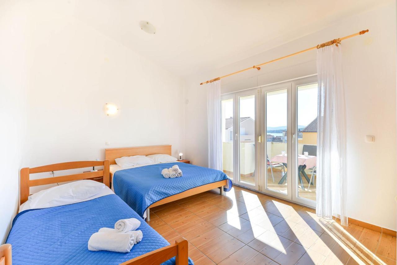 Apartments Adria Turanj Εξωτερικό φωτογραφία