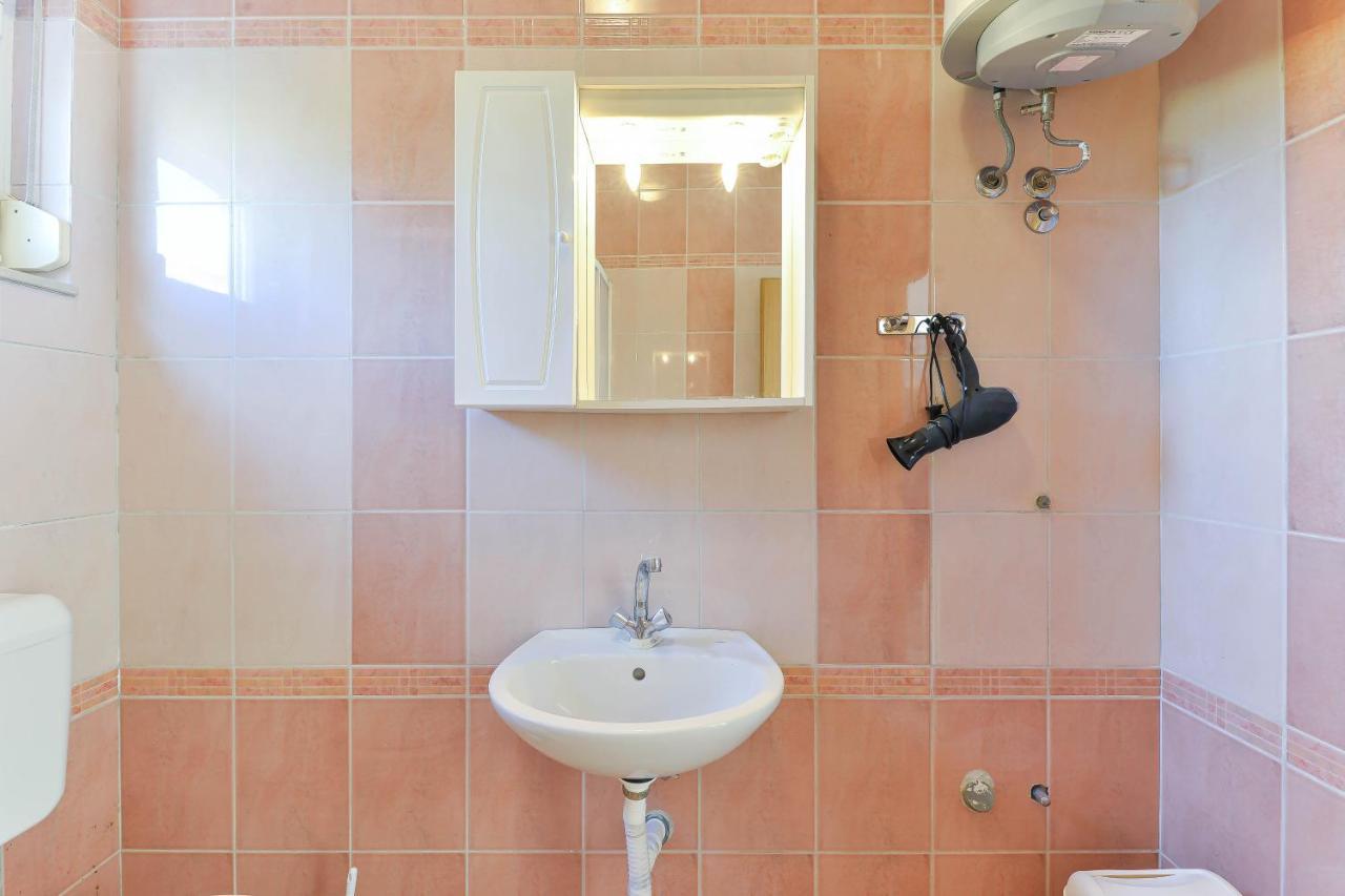 Apartments Adria Turanj Εξωτερικό φωτογραφία