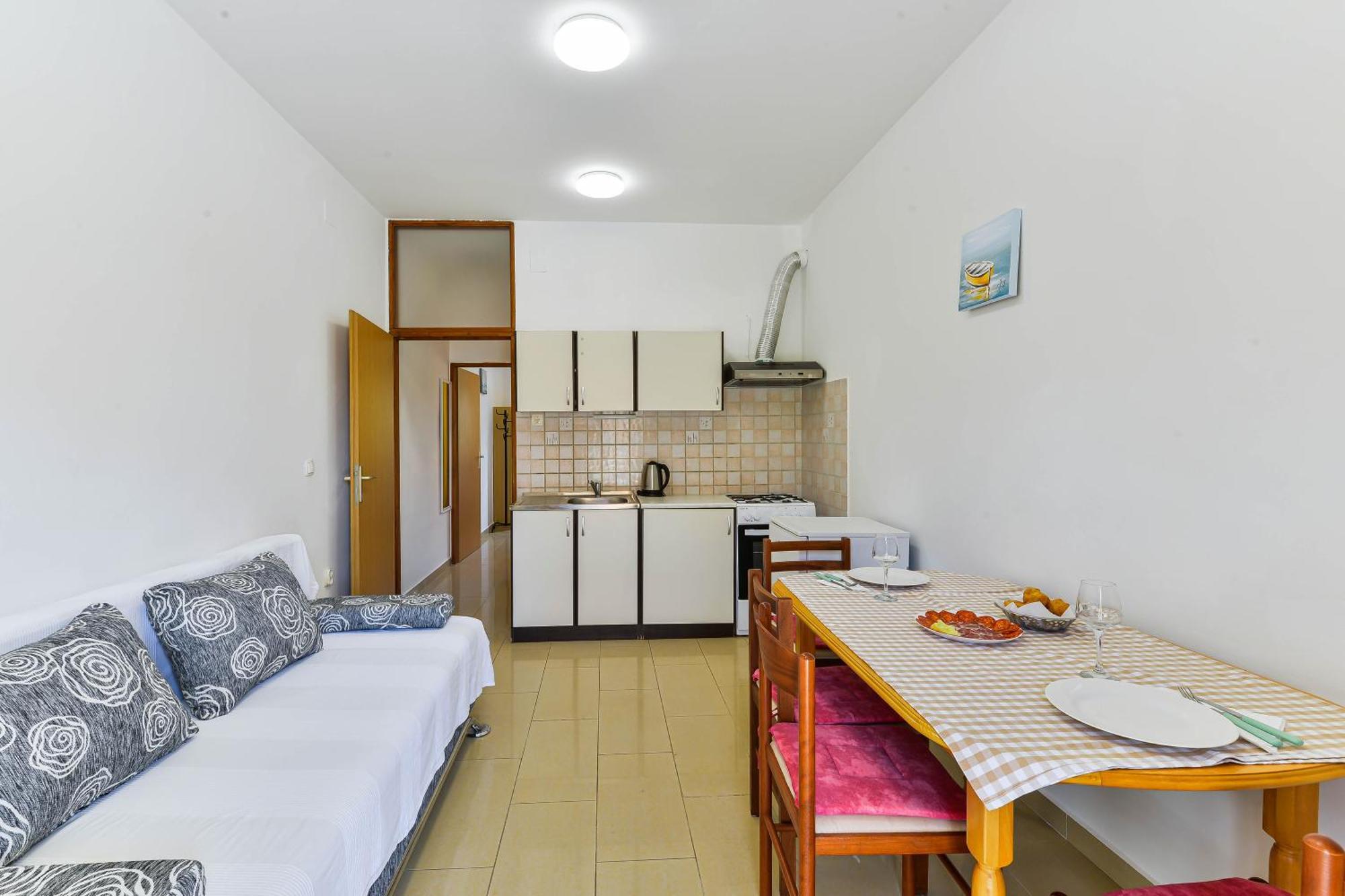 Apartments Adria Turanj Εξωτερικό φωτογραφία
