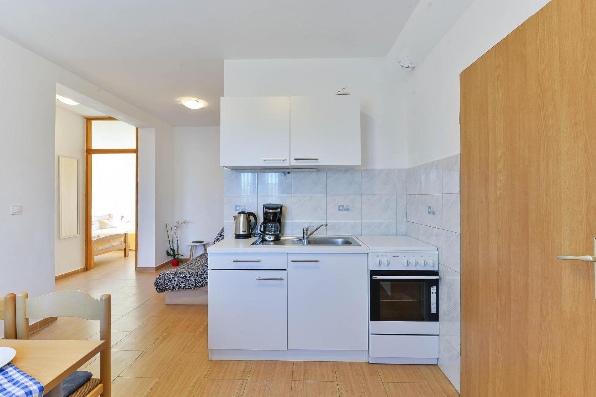 Apartments Adria Turanj Εξωτερικό φωτογραφία
